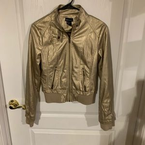 Wet Seal Sm ladies gold jacket. Faux leather B3
